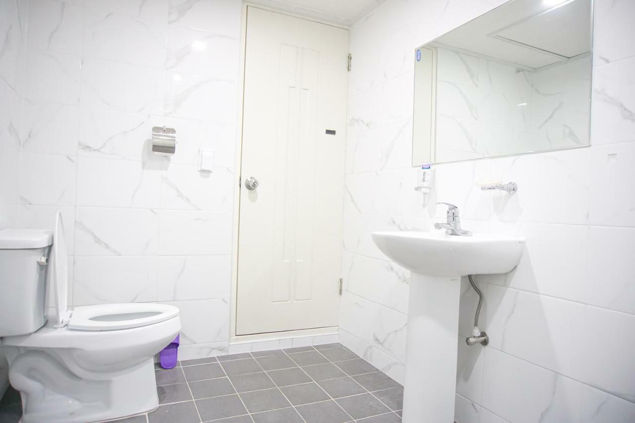 Bomulzip Hongdae Guesthouse Seoul Ngoại thất bức ảnh
